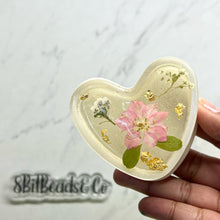 Load image into Gallery viewer, White &amp; Floral Heart Trinket Box
